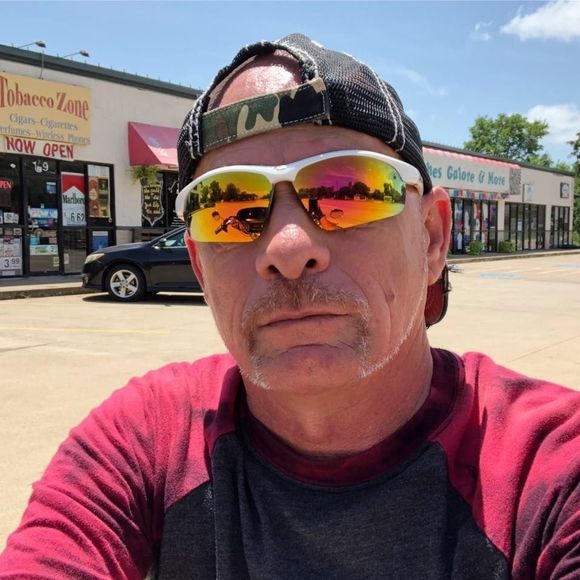 Meet your Posher, David - Picture 1 of 1